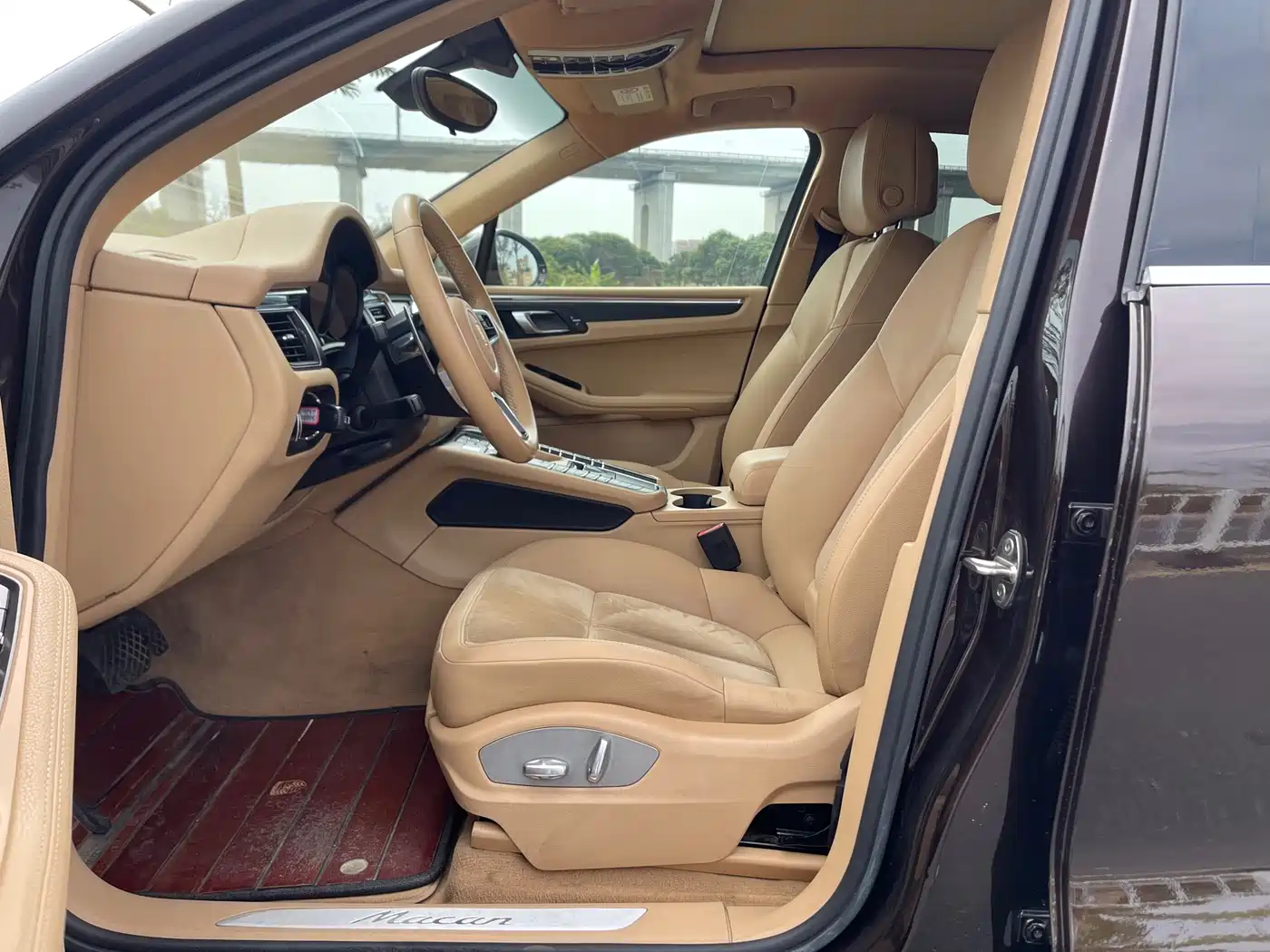 Porsche Macan 2016 Macan 2.0T фото 20
