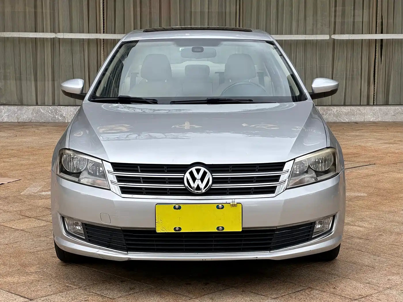 Volkswagen Lavida 2013 Model 1.4TSI DSG Luxury фото 2