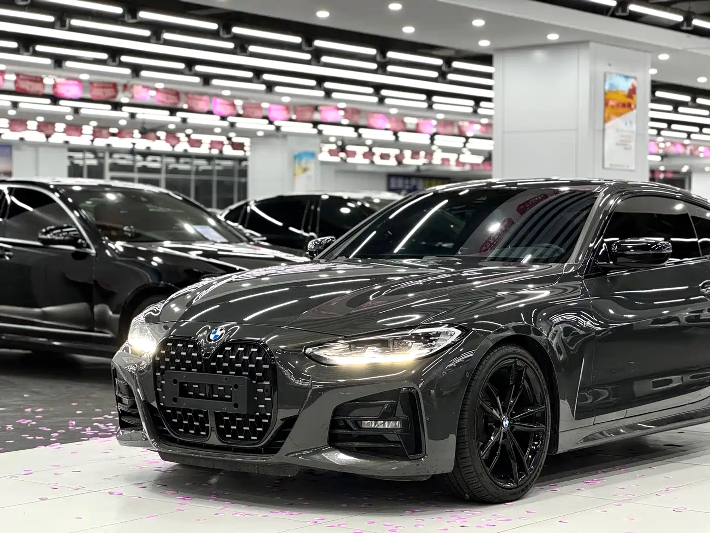 BMW 4 Series 2023 425i M Sport Shadowline Package фото 19