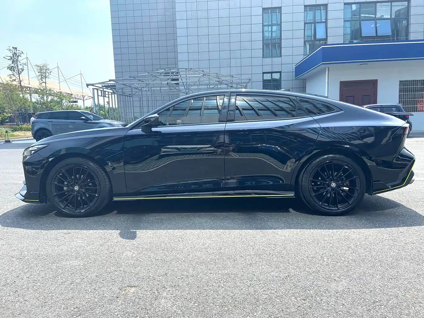 CHANGAN UNI-V