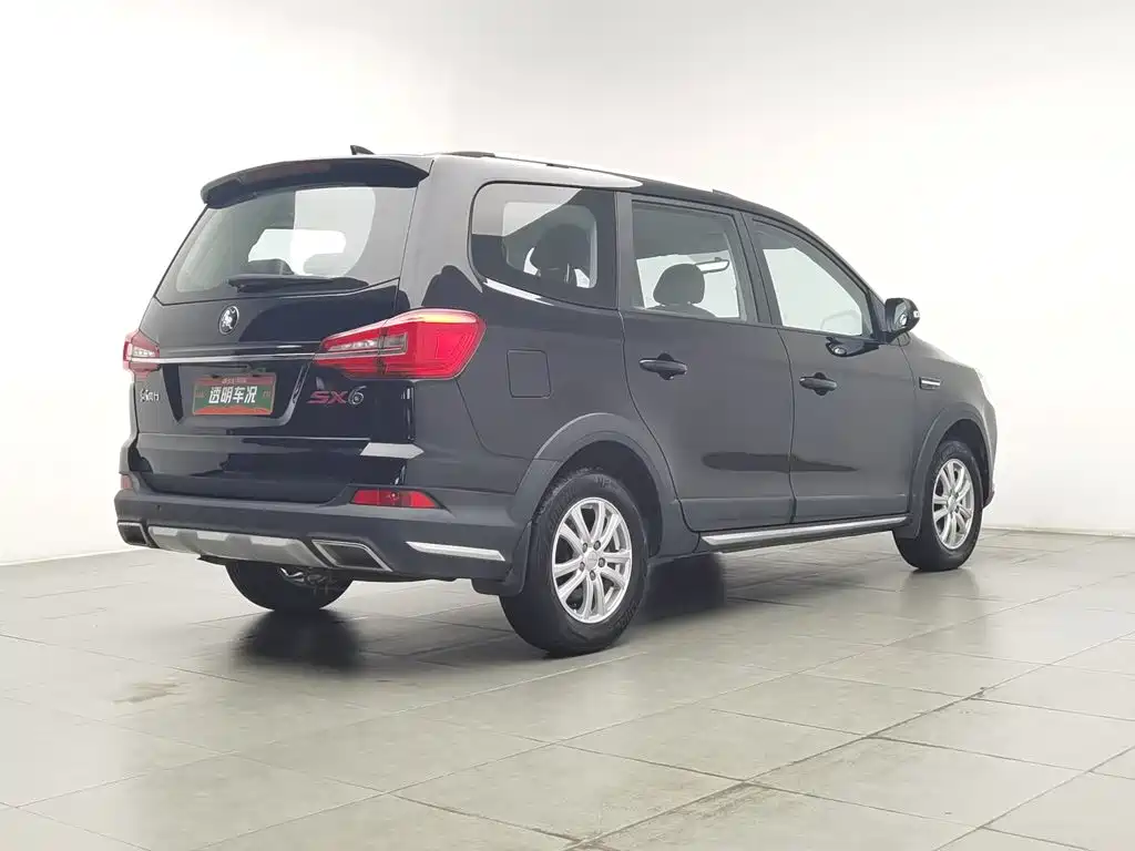 Dongfeng Fengxing Fengxing SX6 2022 2022 1.6L Manual Comfort