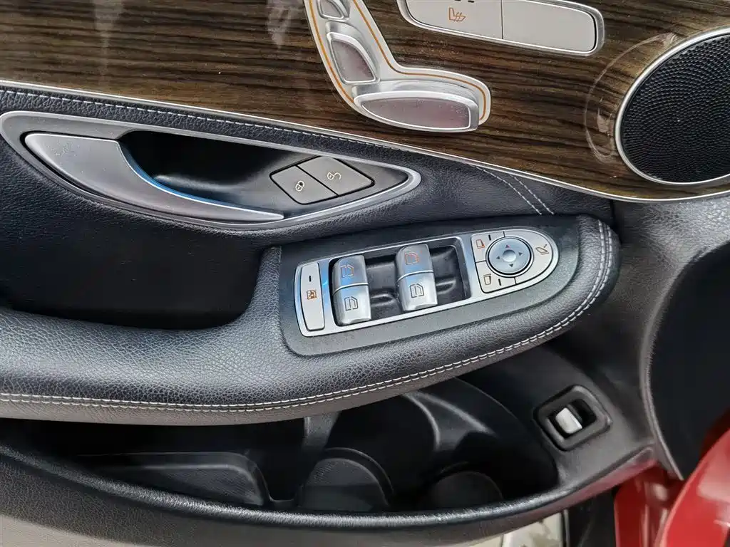 Mercedes-Benz GLC 2019 GLC 260 L 4MATIC Dynamic фото 9