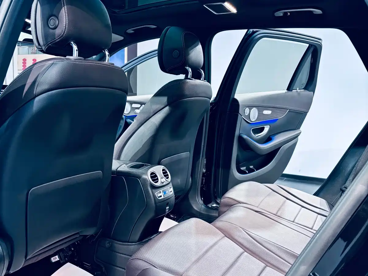 Mercedes-Benz GLC 2021 GLC 260 L 4MATIC Luxury фото 13