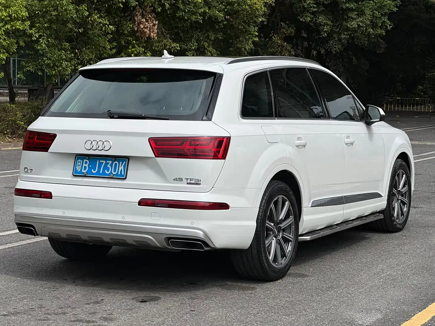 AUDI Q7