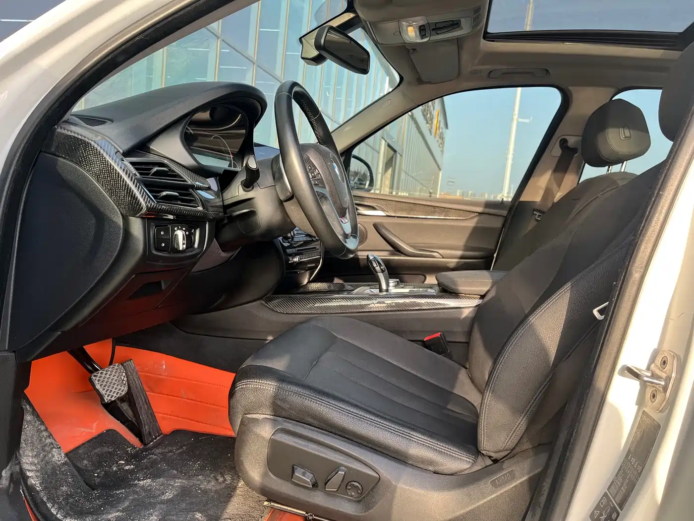 BMW X5 (Import) 2018 xDrive35i Elegant Model фото 4