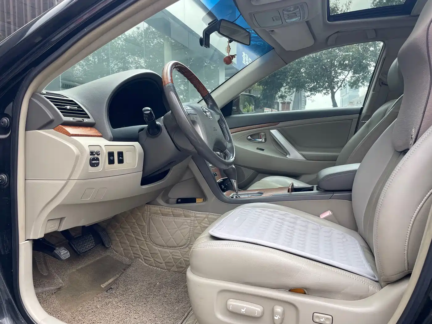 Toyota Camry 2010 240G Luxury Edition фото 4