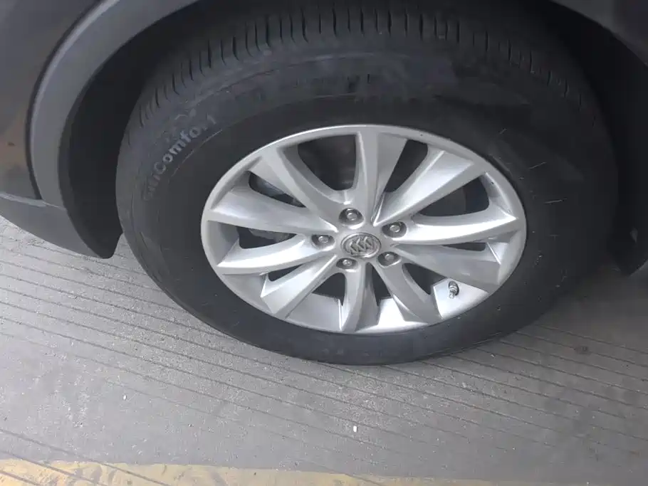 Фото 6 - Buick Envision Plus