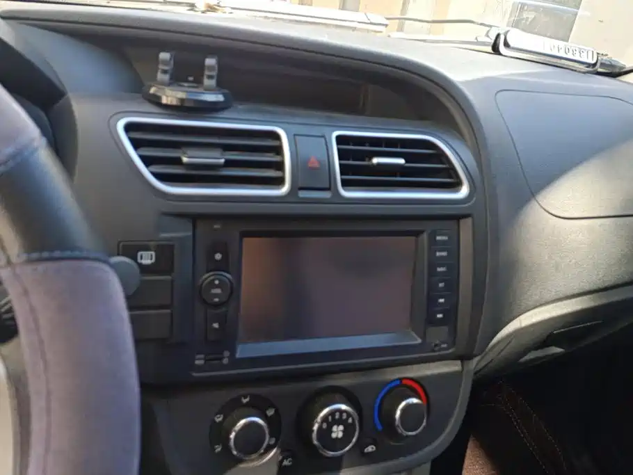 BAIC Huansu S2 2015 2014 1.5L Manual Comfort (China IV)