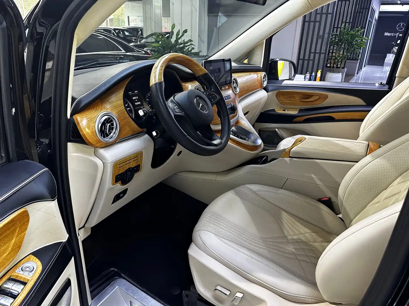 MERCEDES-BENZ VITO