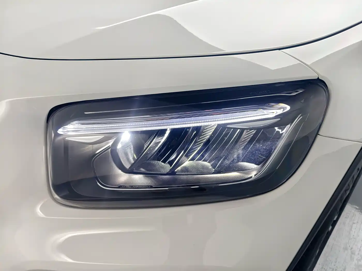 Mercedes-Benz GLB 2025 2024 Facelift GLB 200 Dynamic