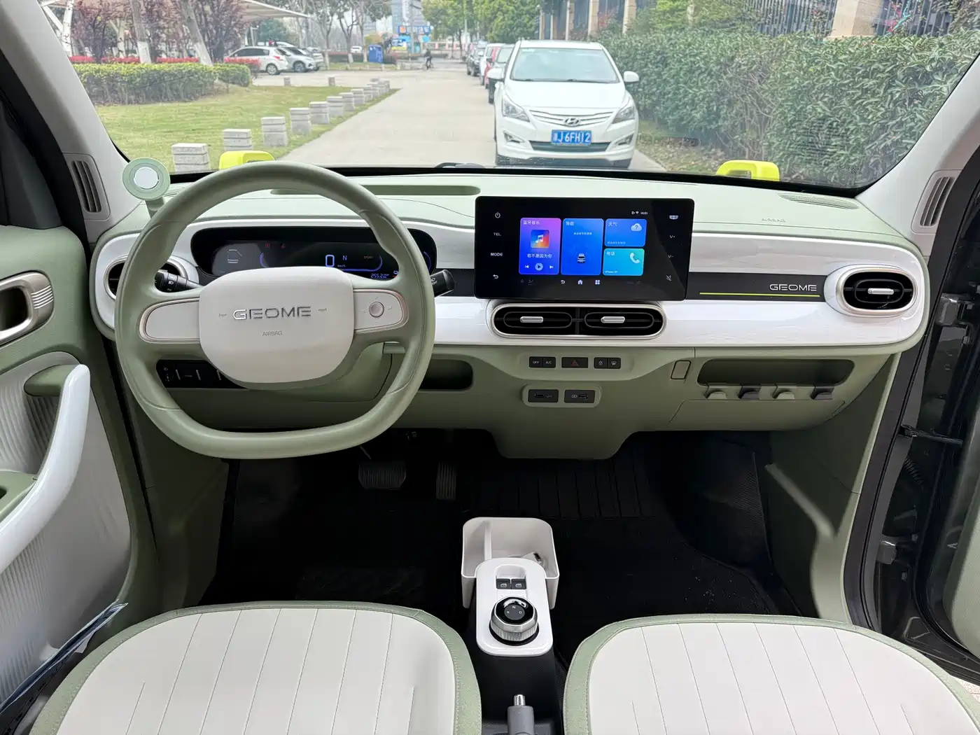 GEELY GALAXY PANDA