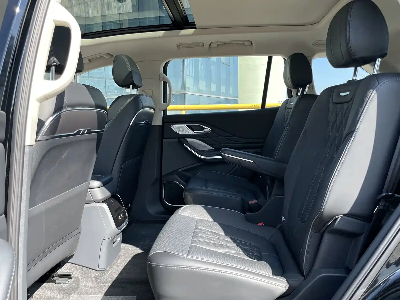 Hongqi HS7 PHEV 2024 2024 2.0T PHEV 4WD Flagship Edition 6-seater
