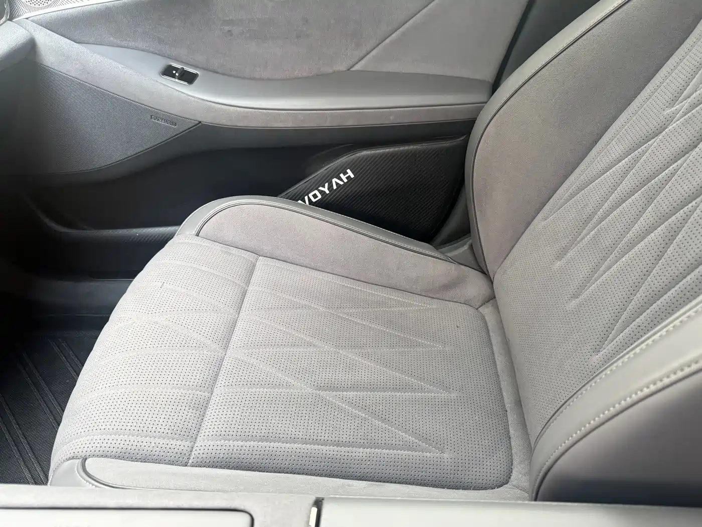 Voyah Passion 2024 2023 4WD Flagship Edition