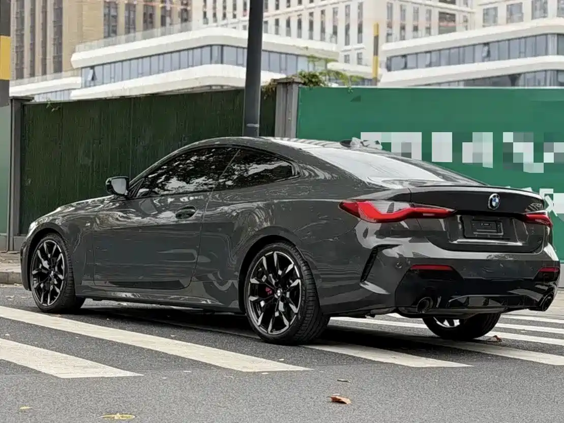 BMW 4-SERIES