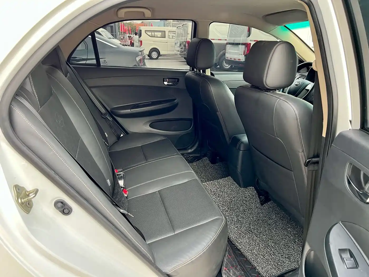BYD F3 2020 1.5L Manual Luxury Edition фото 12