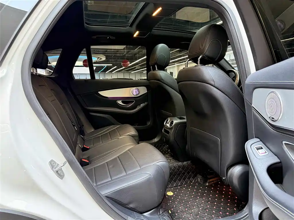 Mercedes-Benz GLC 2020 GLC 260 L 4MATIC Dynamic фото 18