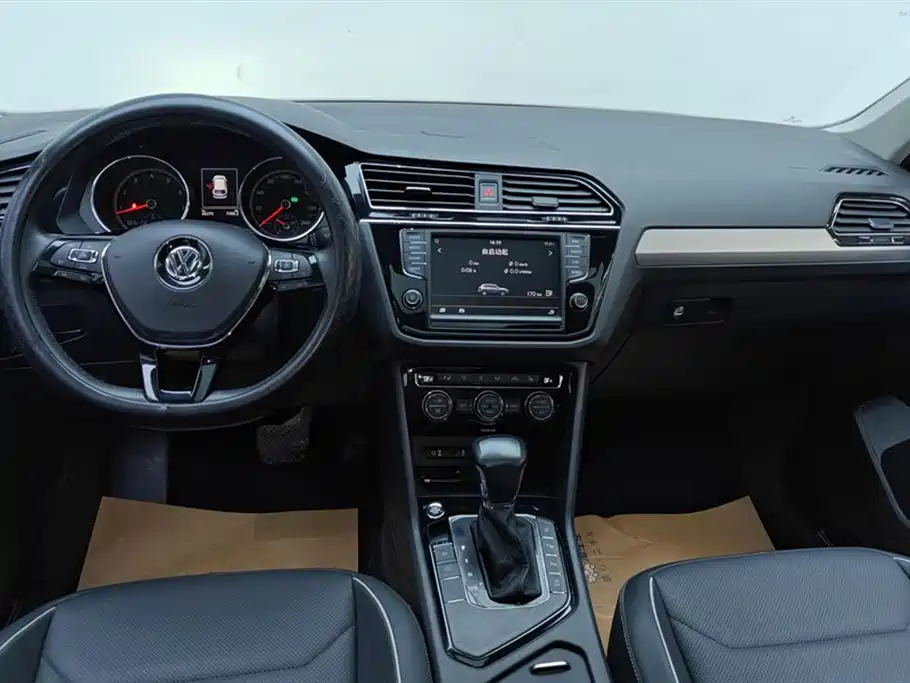 Volkswagen Tiguan L 2017 330TSI Automatic 2WD Flagship Edition фото 12