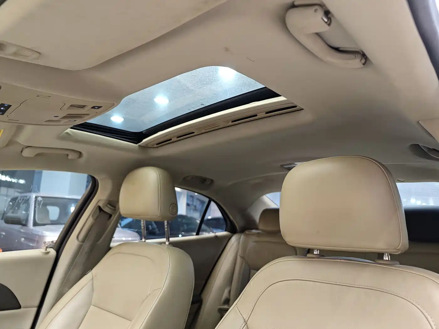 Chevrolet Malibu 2013 2.0L Automatic Luxury Edition фото 12