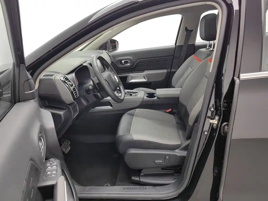 Фото 10 - Citroën Tianyi C5 AIRCROSS