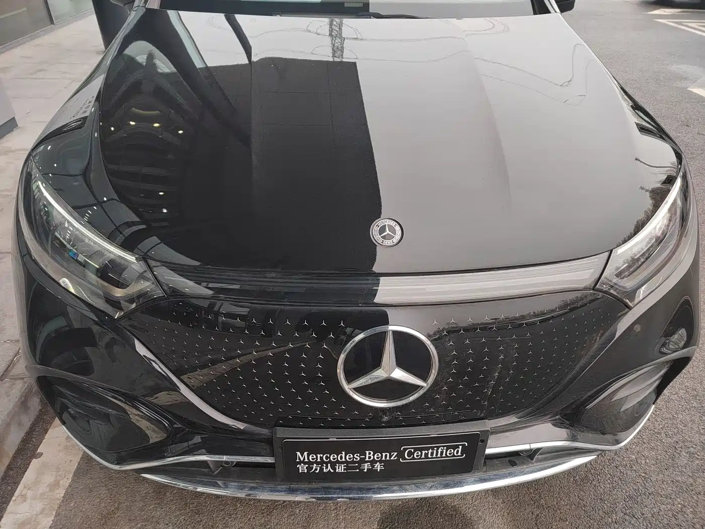 MERCEDES-BENZ EQE SUV