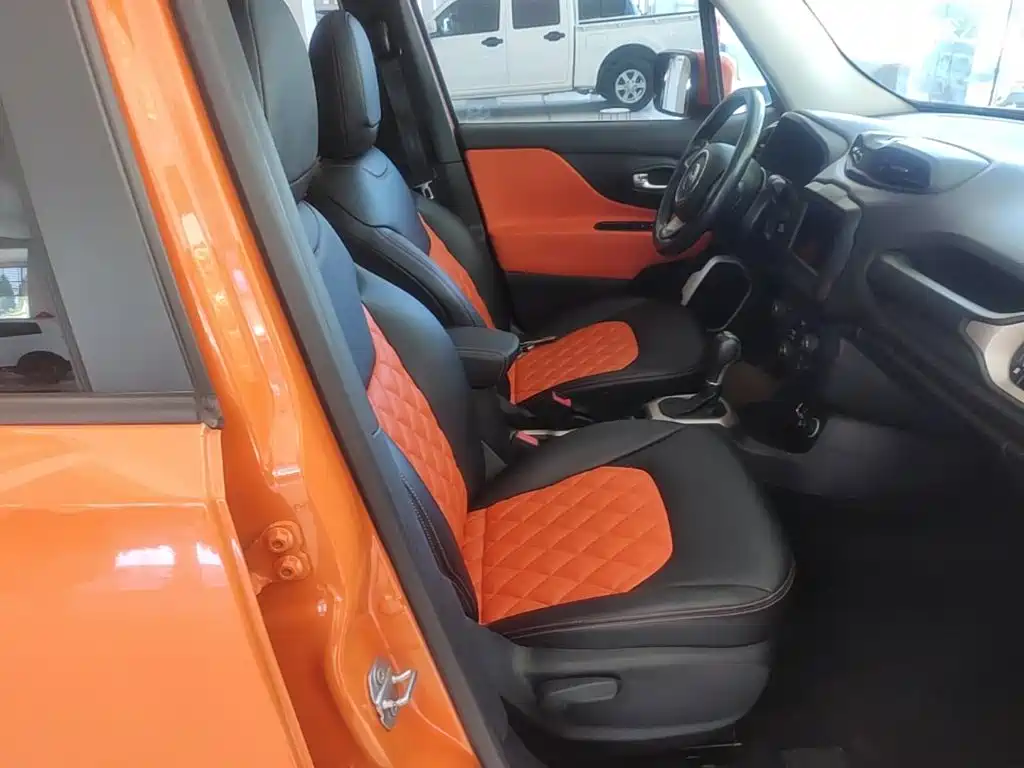 Jeep Renegade 2019 2018 Connected Large Screen Edition 180T Automatic Power