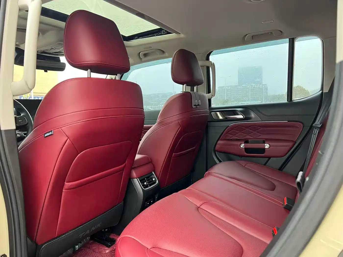 TANK TANK 300 NEW ENERGY