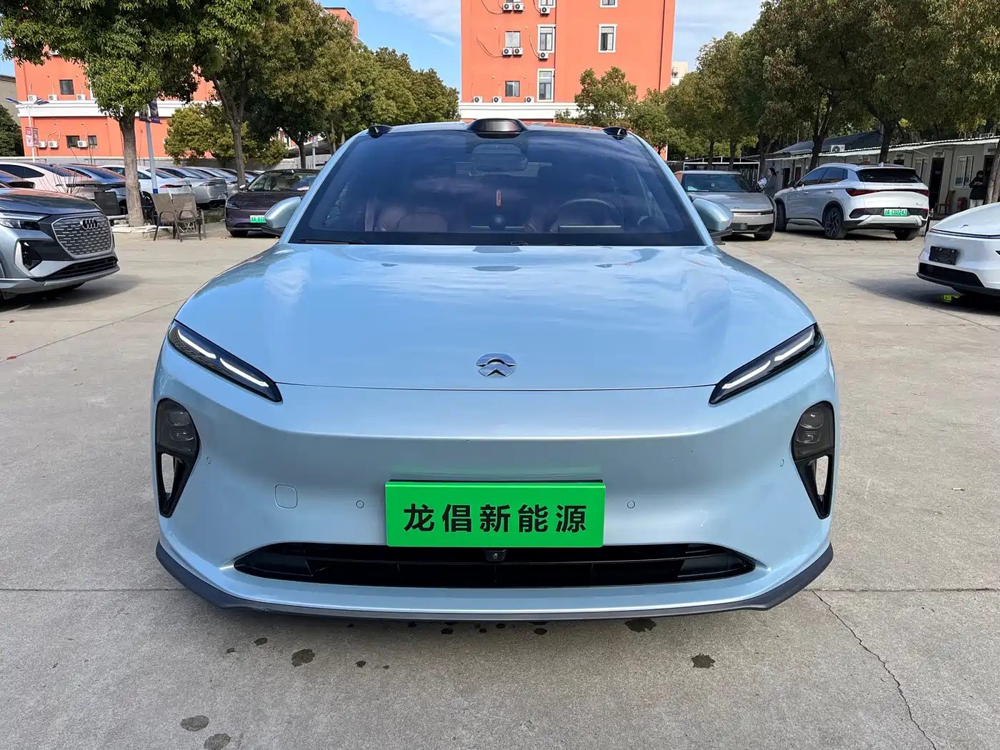 NIO NIO ET5