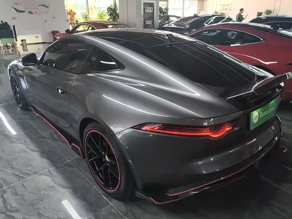 Фото 5 - Jaguar F-TYPE