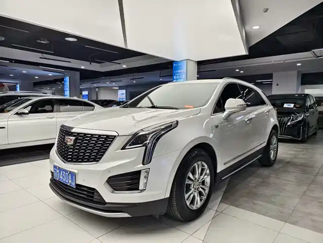 CADILLAC XT5