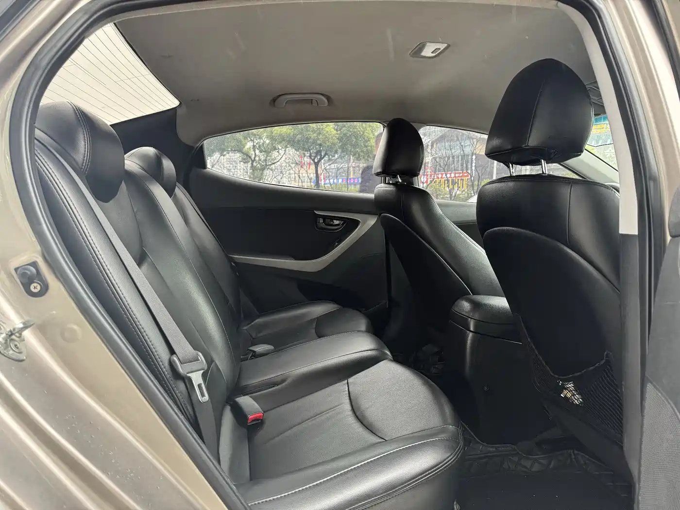 Hyundai Langdong 2012 1.6L Automatic Fashion фото 15