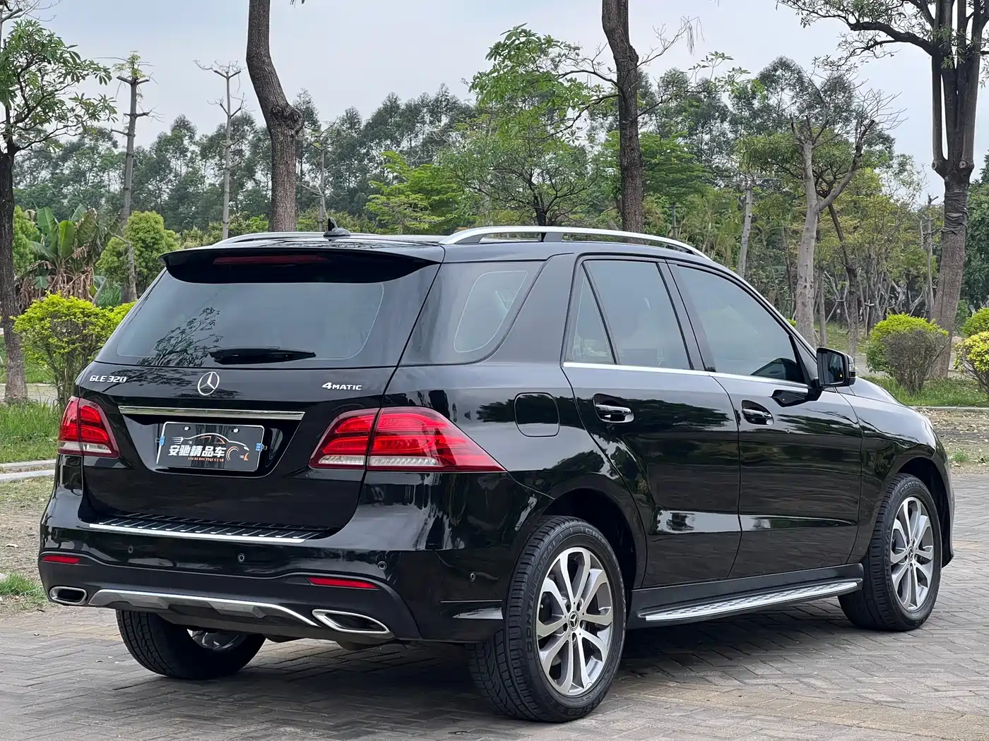 Mercedes-Benz GLE 2018 GLE 320 4MATIC Dynamic Ultimate Edition фото 4