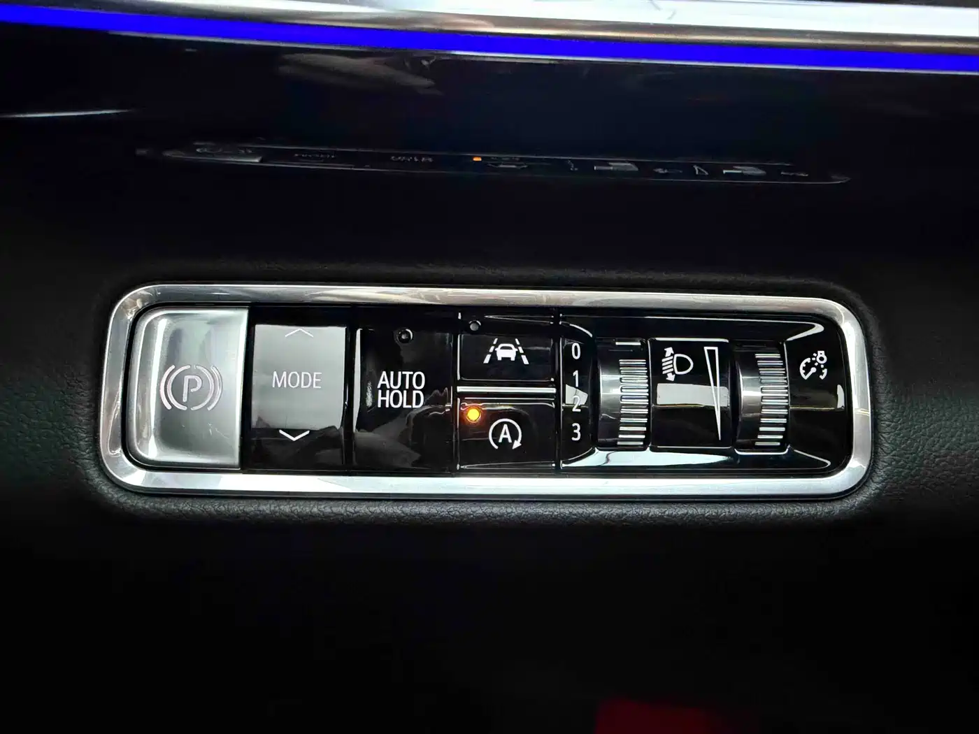Buick Envision Plus 2025 Enclave Plus 28T 2WD Platinum Edition фото 13