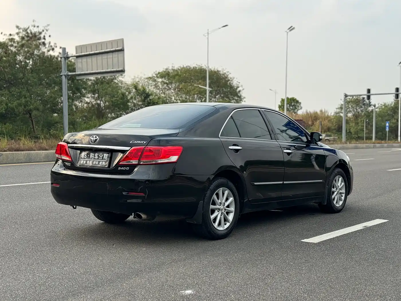 Toyota Camry 2011 240G Classic Anniversary Edition фото 22