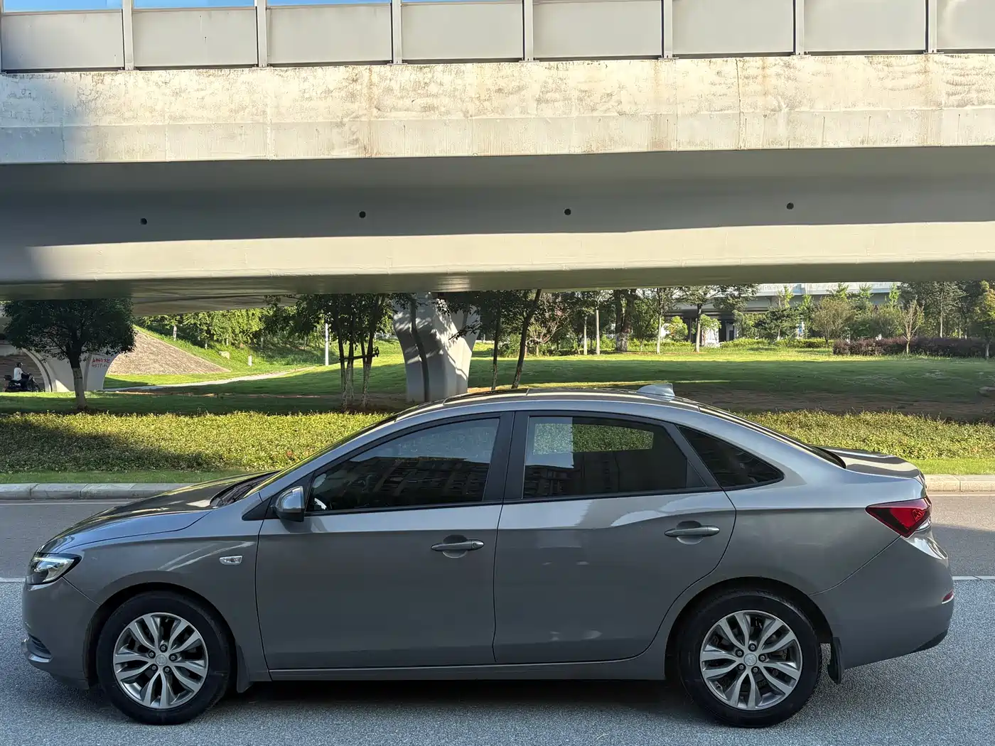 Фото 4 - Buick Excelle