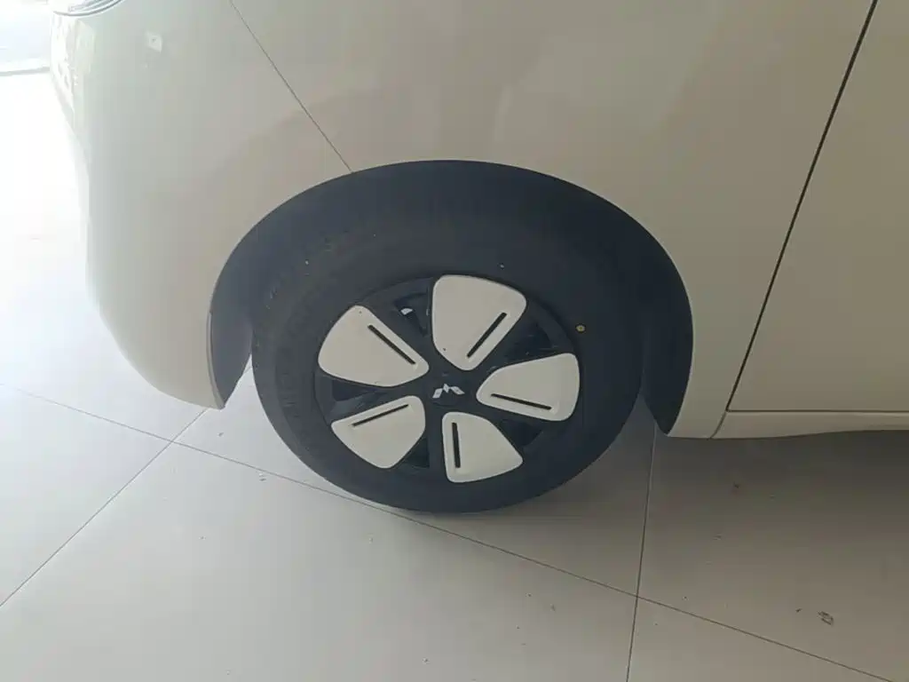 Wuling Motors Hongguang MINIEV 2026 2025 4-Door Advanced