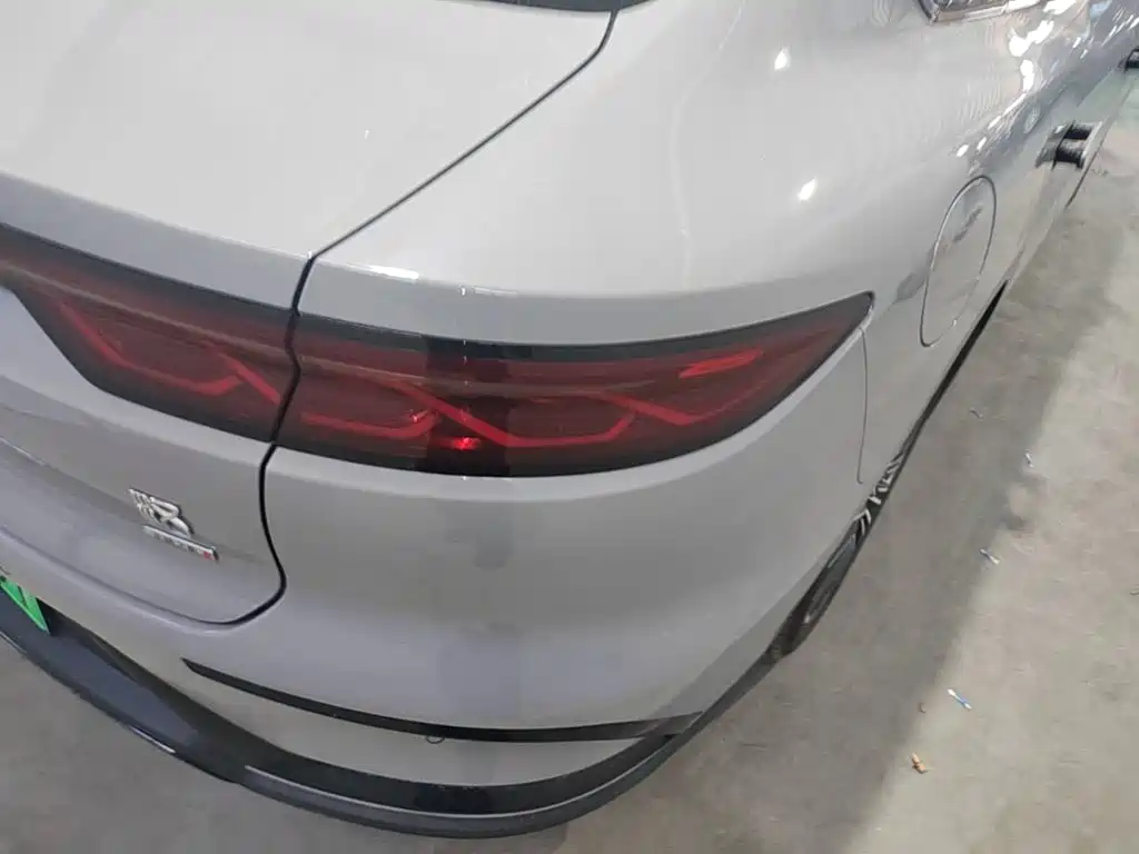 BYD Han 2025 2025 DM-i Smart Driving Edition 125KM LiDAR Flagship
