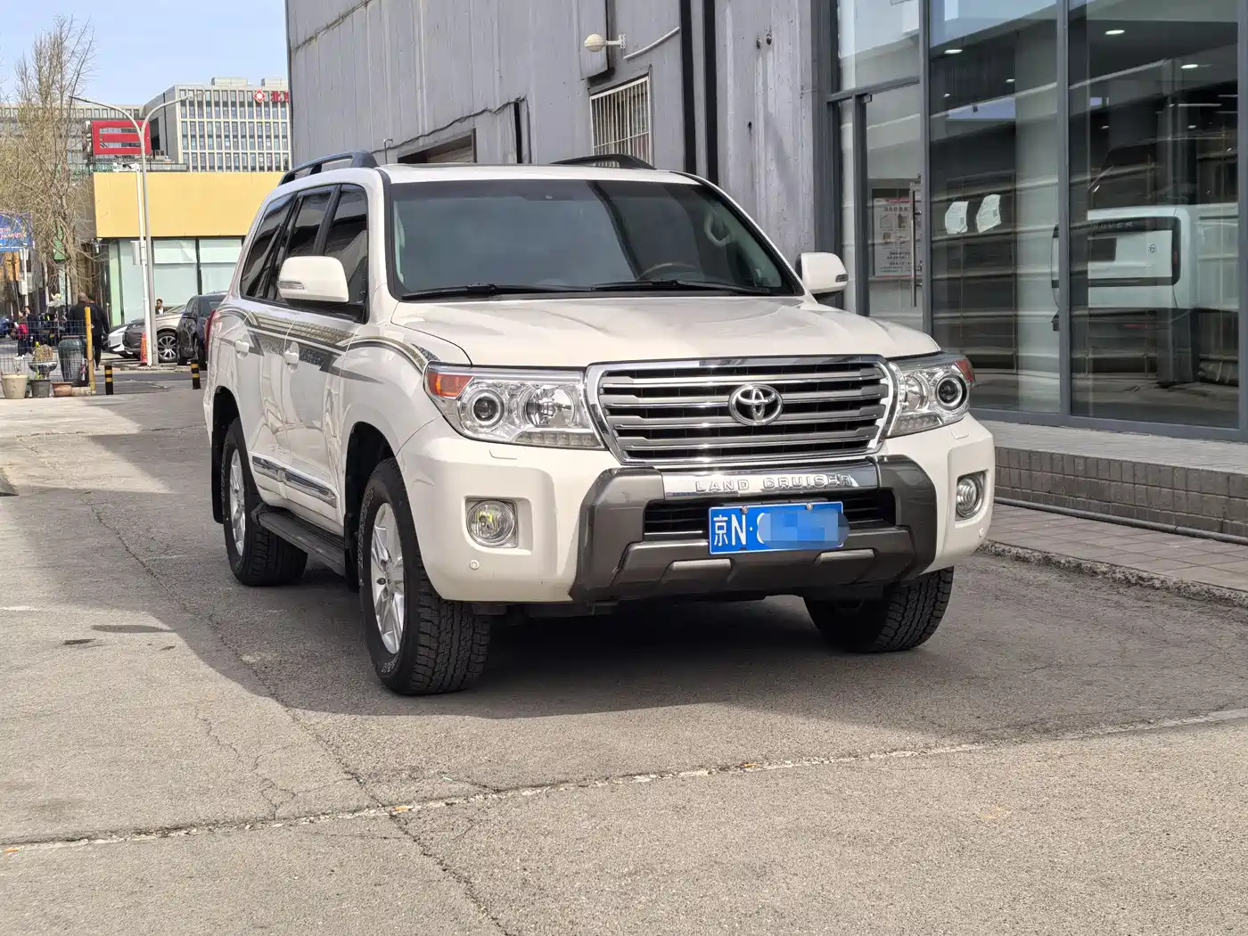 Toyota Land Cruiser 2012 4.6L Automatic VX-R фото 2