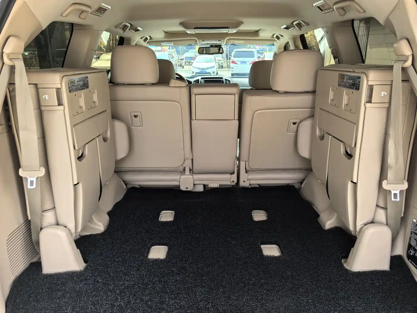 Toyota Land Cruiser 2012 4.6L Automatic VX-R фото 12