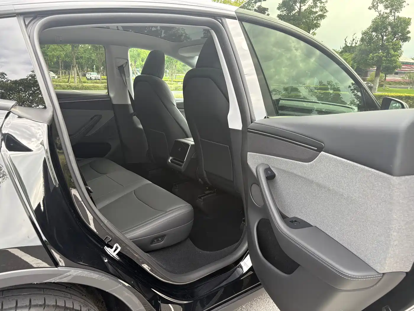 Tesla Model Y 2026 2026 Long Range Rear-Wheel Drive