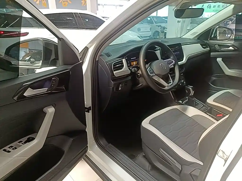 Volkswagen Tharu, миниатюра 16