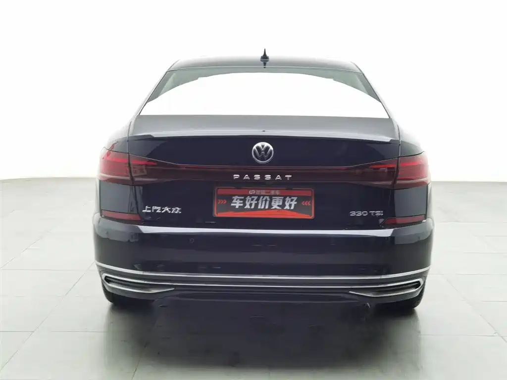 Volkswagen Passat 2022 330TSI Luxury Edition фото 4