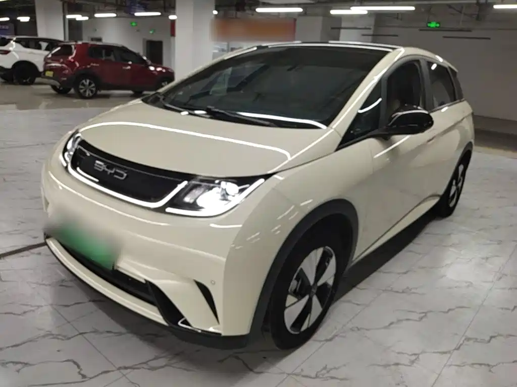 BYD Dolphin 2023