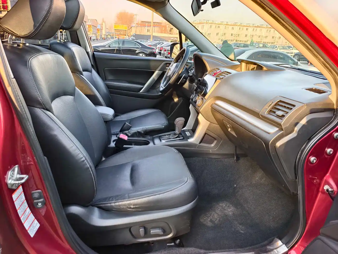 Subaru Forester 2013 2.5i Automatic Luxury Edition фото 17