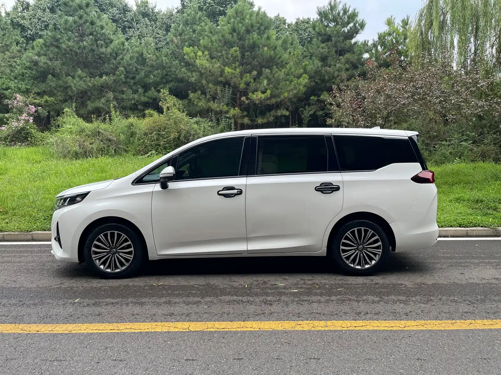 Фото 3 - GAC Trumpchi Trumpchi M6