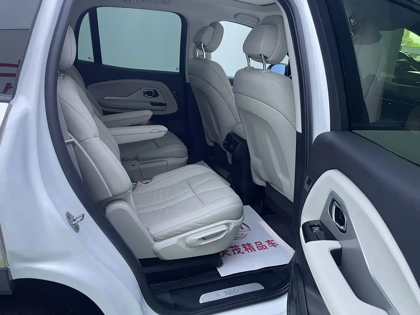 NIO ES8 2019 2018 355KM Standard 6-Seater