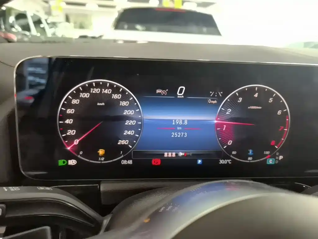Mercedes-Benz GLA 2025 2024 GLA 200