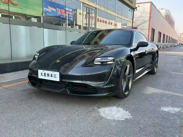 Porsche Taycan 2019 Taycan Turbo