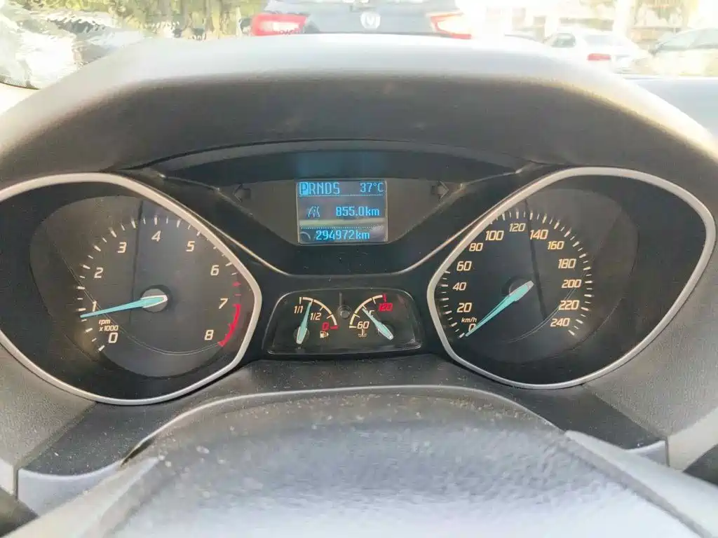 Фото 4 - Ford Focus