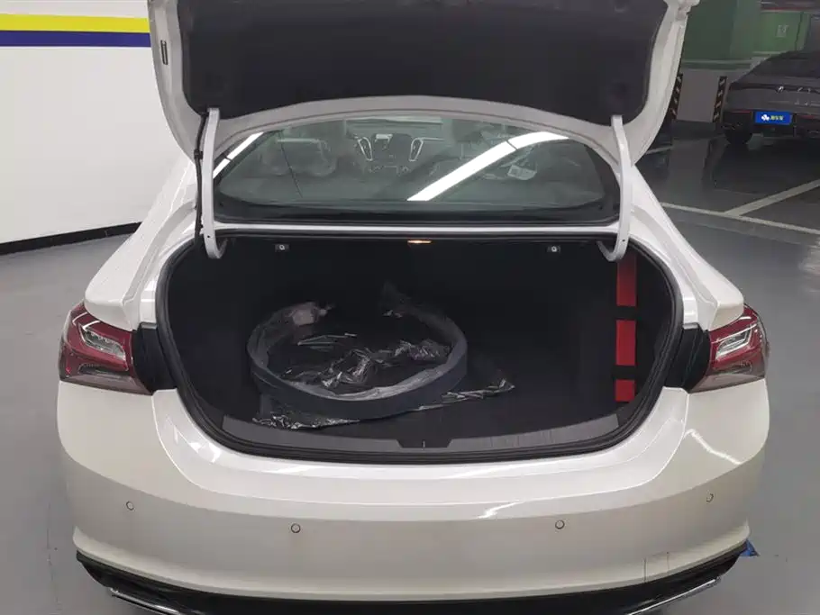 Chevrolet Malibu XL 2023 1.5T RS Edition фото 4