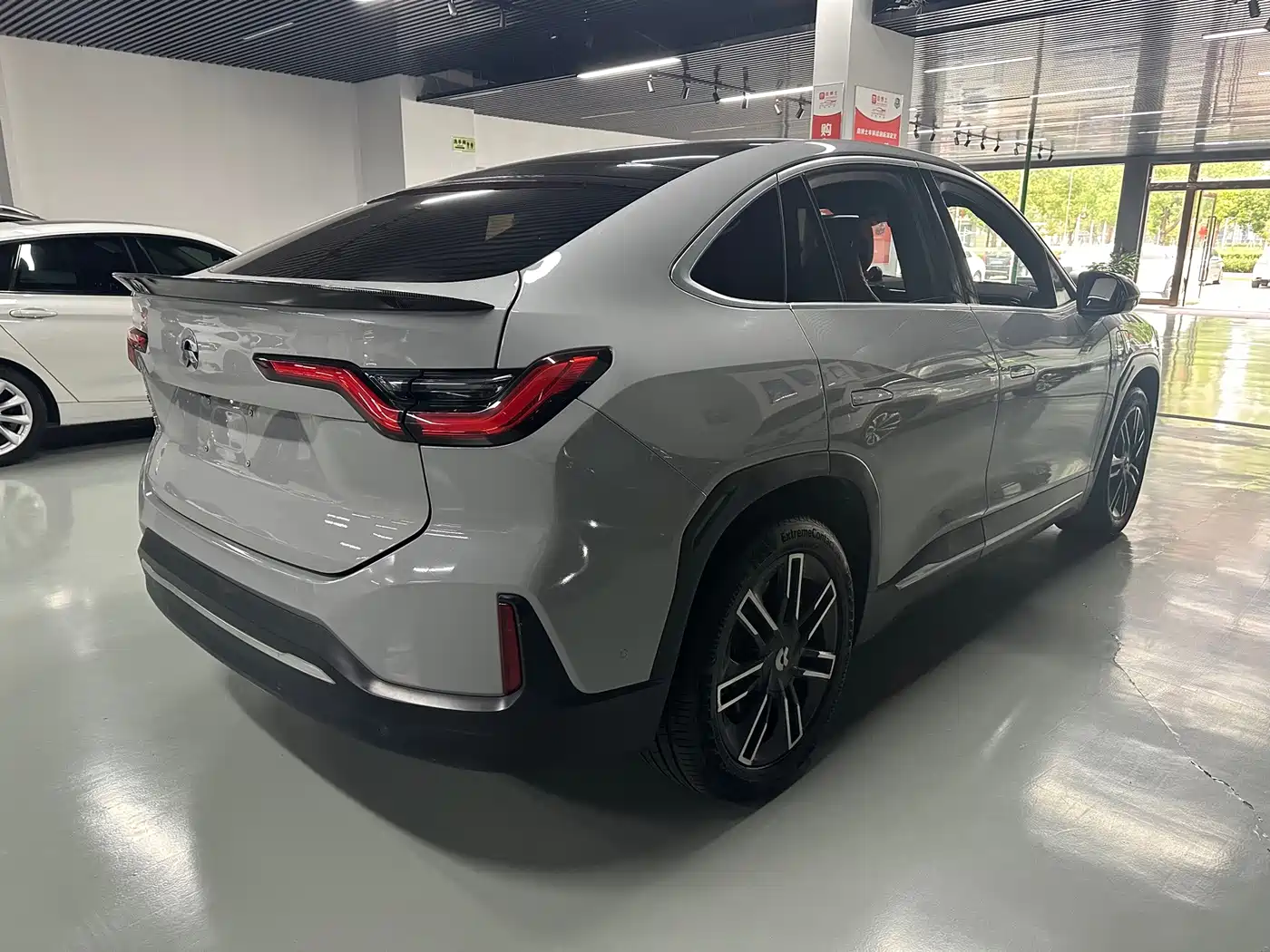 Фото 6 - NIO EC6